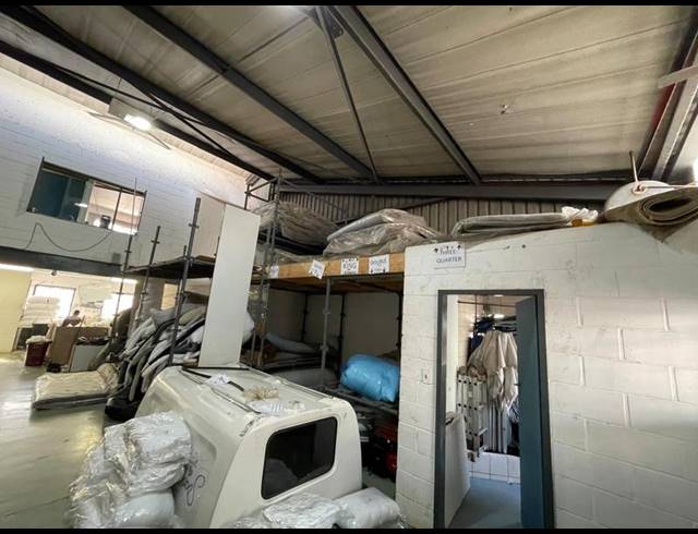 INDUSTRIAL PROPERTY TO RENT IN HENNOPSPARK